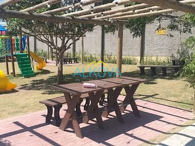 Sobrado com 250m² 4 quartos e 5 banheiros, à venda, no bairro Urbanova em São José dos Campos