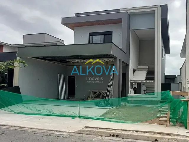 Sobrado com 250m² 4 quartos e 5 banheiros, à venda, no bairro Urbanova em São José dos Campos