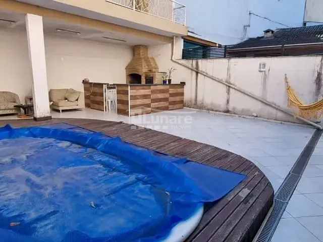 Sobrado com 300m² 3 quartos e 5 banheiros, à venda, no bairro Jardim Aracy em Mogi das Cruzes