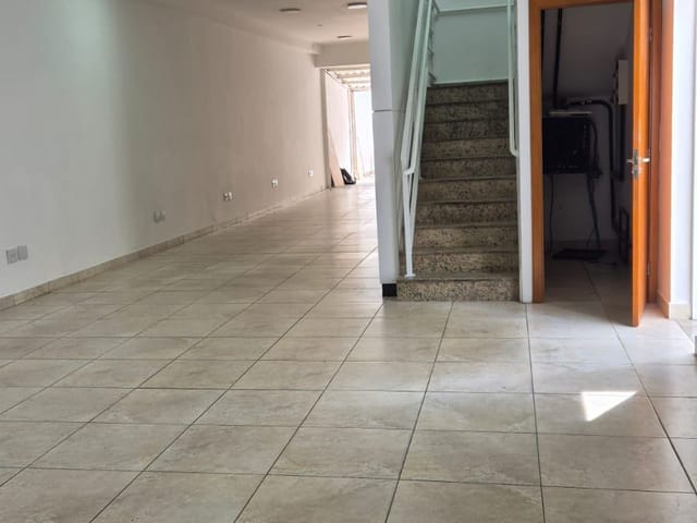 Sobrado para alugar, no bairro Vila Gomes Cardim em São Paulo