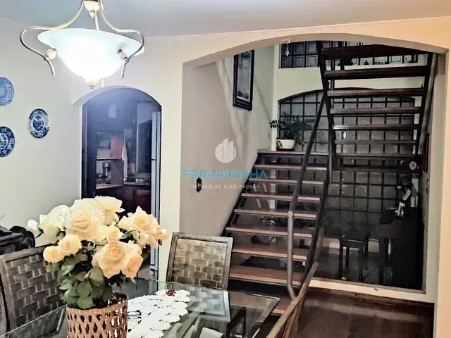 Casa com 360m² 4 quartos e 3 banheiros, para alugar, no bairro Jardim Esplanada em São José dos Campos