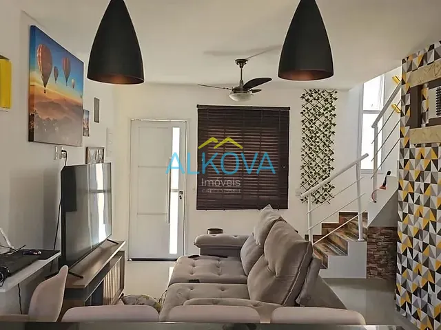 Sobrado com 125m² 2 quartos e 2 banheiros, à venda, no bairro Loteamento Vila Romana em Jacareí