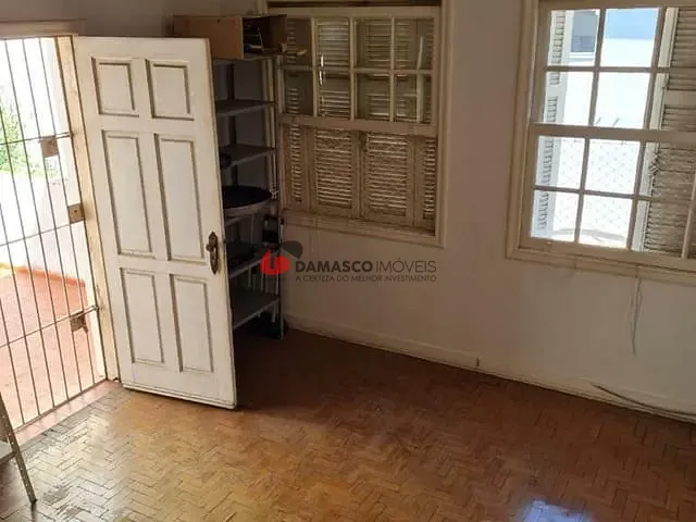 Sobrado com 174m² 3 quartos e 2 banheiros, à venda, no bairro Santa Paula em São Caetano do Sul