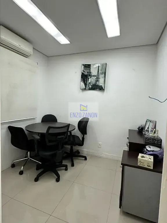 Sobrado, 8 quartos, 134 m² - Foto 1