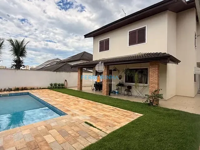Sobrado com 500m² 4 quartos e 4 banheiros, à venda ou para alugar, no bairro Jardim Aquarius em São José dos Campos