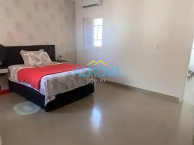 Sobrado com 125m² 4 quartos e 4 banheiros, à venda, no bairro Loteamento Residencial Vista Linda em São José dos Campos