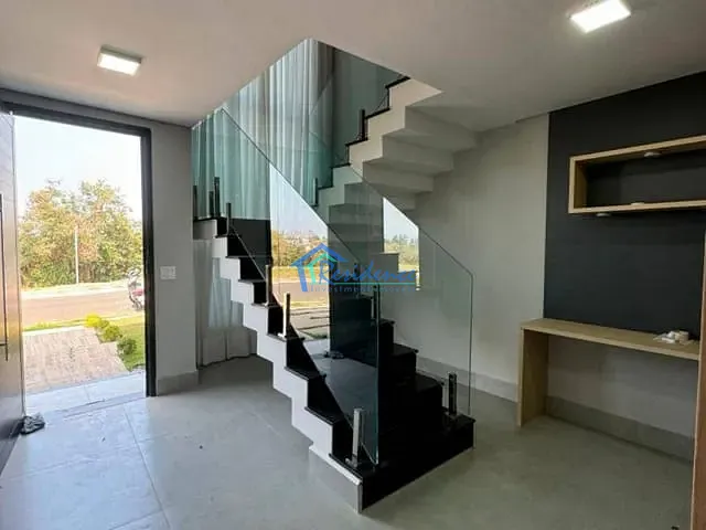Sobrado com 210m² 3 quartos e 3 banheiros, à venda, no bairro Loteamento Park Gran Reserve em Indaiatuba