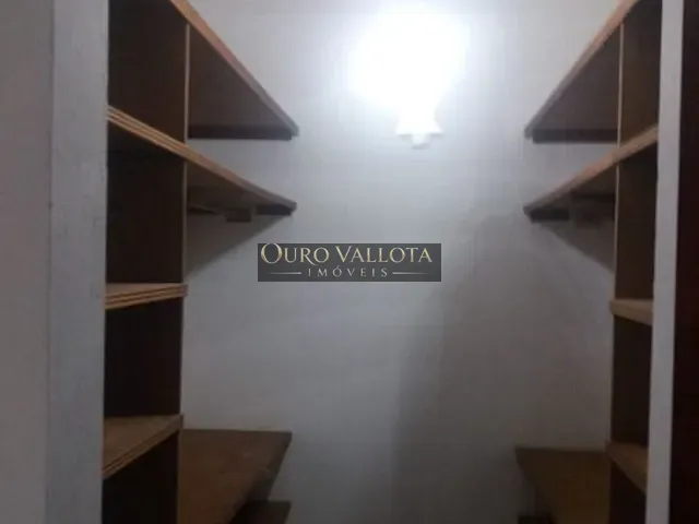 Sobrado com 280m² 5 quartos e 5 banheiros, à venda, no bairro Canto do Forte em Praia Grande