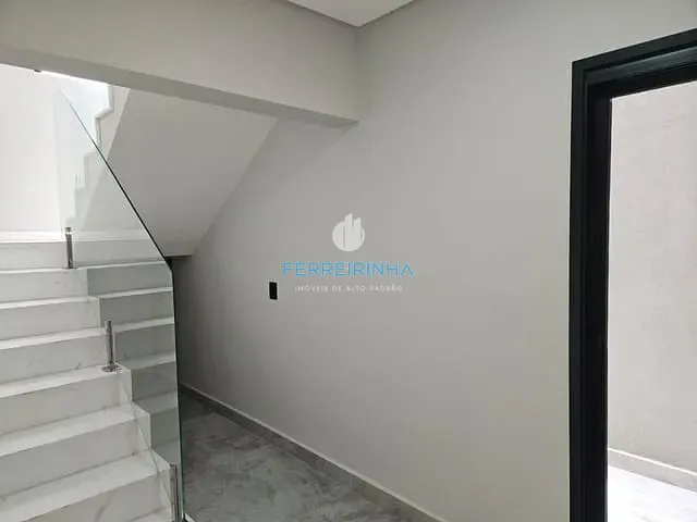 Sobrado com 247m² 3 quartos e 4 banheiros, à venda, no bairro Urbanova em São José dos Campos