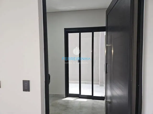 Sobrado com 247m² 3 quartos e 4 banheiros, à venda, no bairro Urbanova em São José dos Campos