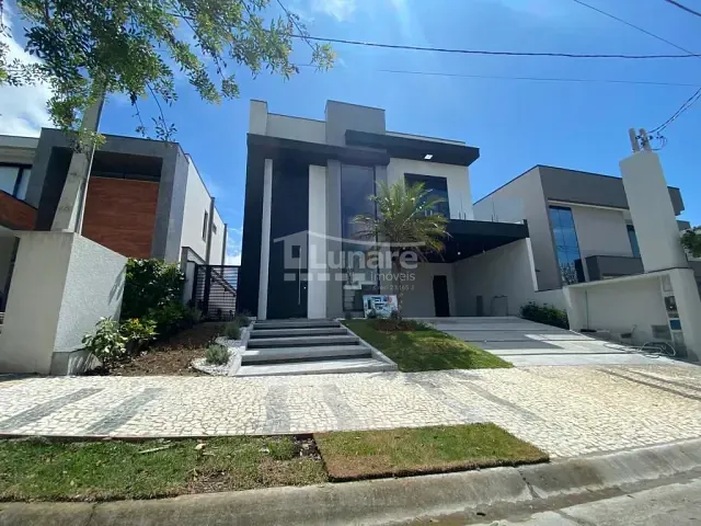 Sobrado com 360m² 3 quartos e 5 banheiros, à venda, no bairro Cézar de Souza em Mogi das Cruzes