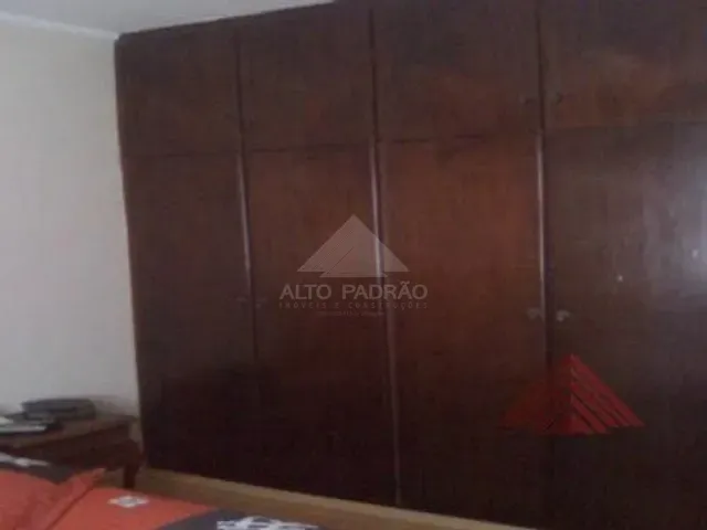 Sobrado com 300m² 3 quartos e 1 banheiro, à venda, no bairro Jardim Pedroso em Mauá