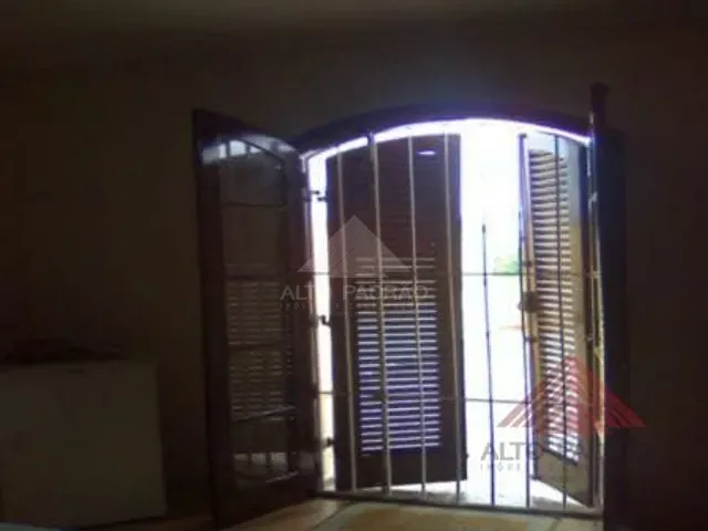 Sobrado com 300m² 3 quartos e 1 banheiro, à venda, no bairro Jardim Pedroso em Mauá