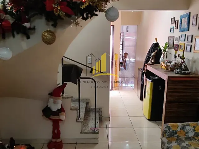 Sobrado 3 quartos e 2 banheiros, à venda, no bairro Cidade Patriarca em São Paulo