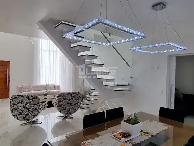 Sobrado com 384m² 4 quartos e 7 banheiros, à venda, no bairro Vila Moraes em Mogi das Cruzes