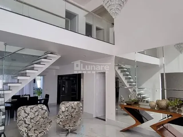 Sobrado com 384m² 4 quartos e 7 banheiros, à venda, no bairro Vila Moraes em Mogi das Cruzes