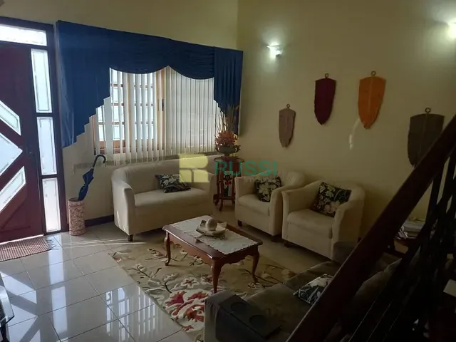 Sobrado com 600m² 4 quartos e 6 banheiros, à venda, no bairro Jardim Aquarius em São José dos Campos
