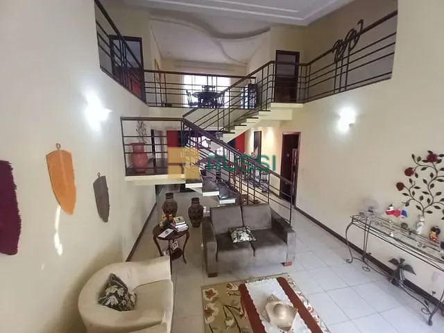 Sobrado com 600m² 4 quartos e 6 banheiros, à venda, no bairro Jardim Aquarius em São José dos Campos
