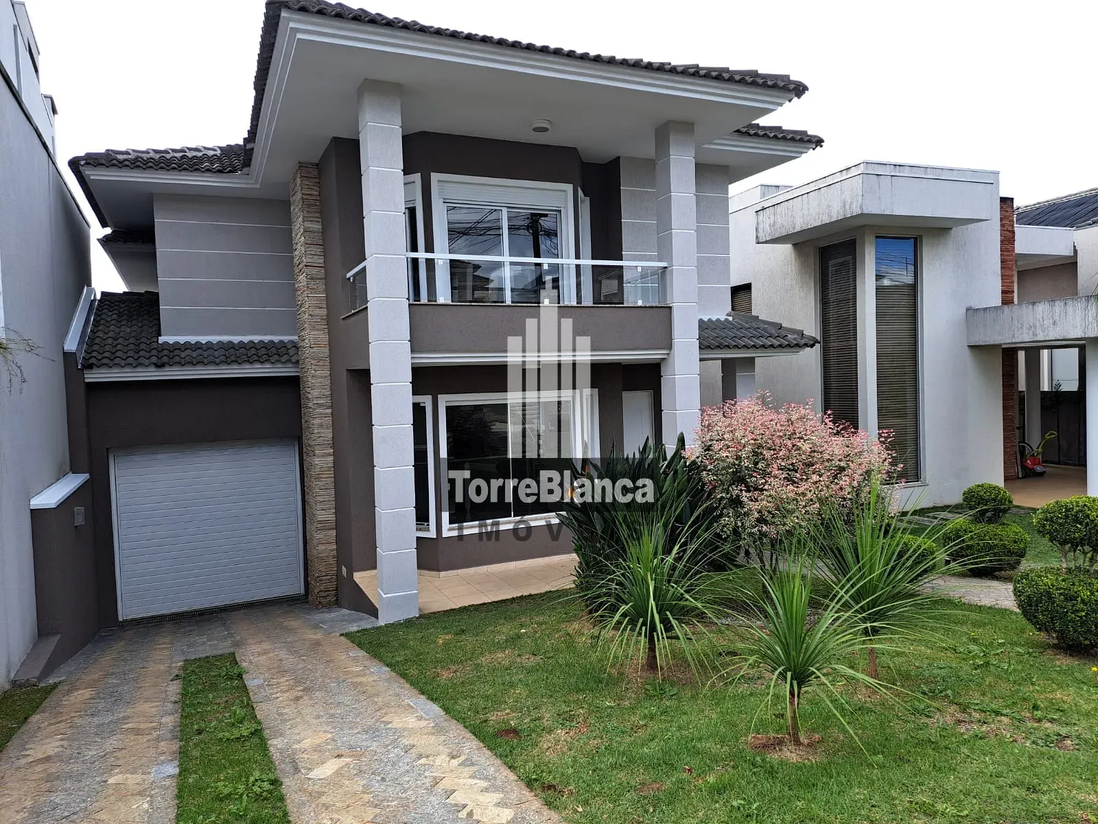 Sobrado, 3 quartos, 234 m² - Foto 2
