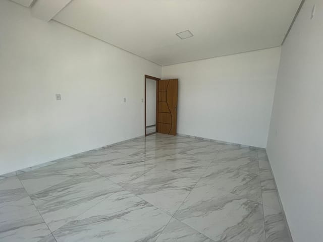 Casa com 150m² 2 quartos e 2 banheiros, à venda, no bairro Cassino em Rio Grande