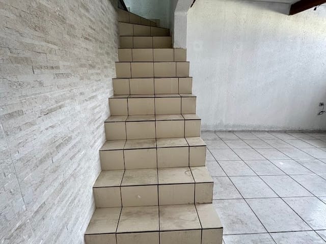 Sobrado 3 quartos e 3 banheiros, à venda, no bairro Parque Maria Luiza em São Paulo