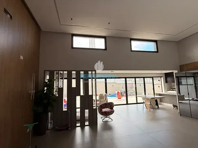 Casa com 600m² 5 quartos e 6 banheiros, à venda, no bairro Condomínio Residencial Colinas do Paratehy em São José dos Campos