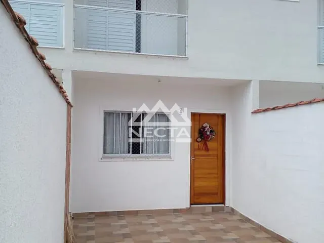 Sobrado com 114m² 2 quartos e 2 banheiros, à venda, no bairro Massaguaçu em Caraguatatuba