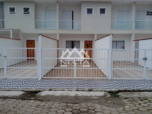 Sobrado com 114m² 2 quartos e 2 banheiros, à venda, no bairro Massaguaçu em Caraguatatuba