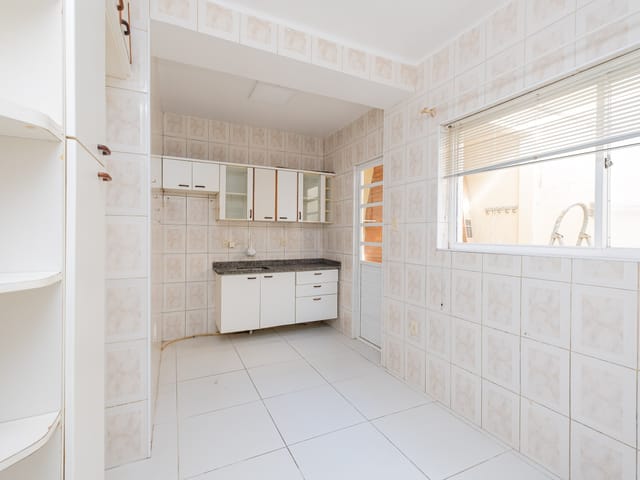 Casa com 107m² 3 quartos e 1 banheiro, à venda ou para alugar, no bairro Centro em Pelotas