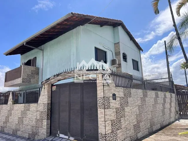 Sobrado com 110m² 3 quartos e 3 banheiros, à venda, no bairro Porto Novo em Caraguatatuba