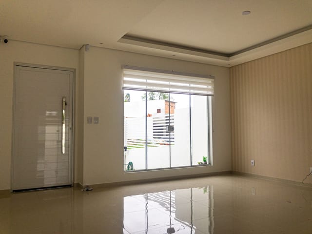 Foto do Sobrado - Sobrado 101 m² – 3 Dormitórios (1 Suíte), Piscina Privativa, Churrasqueira | Las Acacías, Pelotas/RS | Condomínio com Portão Eletrônico | UP Imóveis