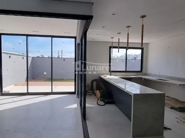Sobrado com 318m² 3 quartos e 3 banheiros, à venda, no bairro Cézar de Souza em Mogi das Cruzes