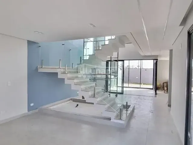 Sobrado com 318m² 3 quartos e 3 banheiros, à venda, no bairro Cézar de Souza em Mogi das Cruzes