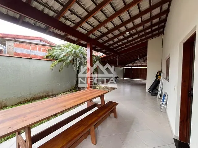 Sobrado com 400m² 3 quartos e 3 banheiros, à venda, no bairro Portal da Fazendinha em Caraguatatuba