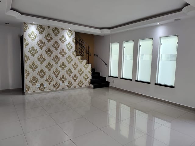 Sobrado com 130m² 4 quartos e 3 banheiros, à venda, no bairro Vila Aricanduva em São Paulo