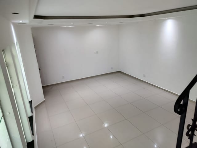 Sobrado com 130m² 4 quartos e 3 banheiros, à venda, no bairro Vila Aricanduva em São Paulo
