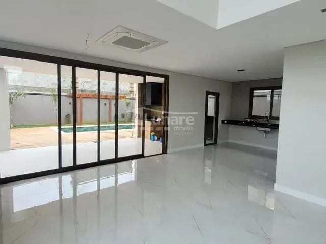 Sobrado com 360m² 3 quartos e 5 banheiros, à venda, no bairro Cézar de Souza em Mogi das Cruzes