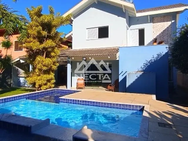 Sobrado com 401m² 2 quartos e 3 banheiros, para alugar, no bairro Martim de Sá em Caraguatatuba