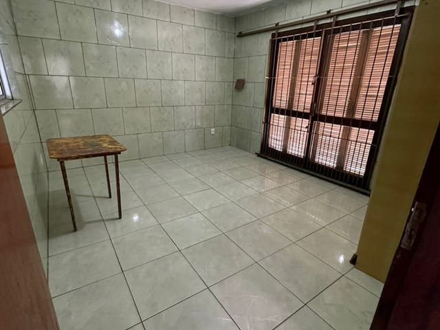 Casa com 300m² 5 quartos e 4 banheiros, à venda, no bairro São Gonçalo em Pelotas