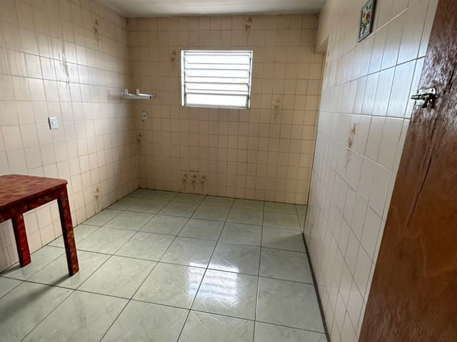Casa com 300m² 5 quartos e 4 banheiros, à venda, no bairro São Gonçalo em Pelotas