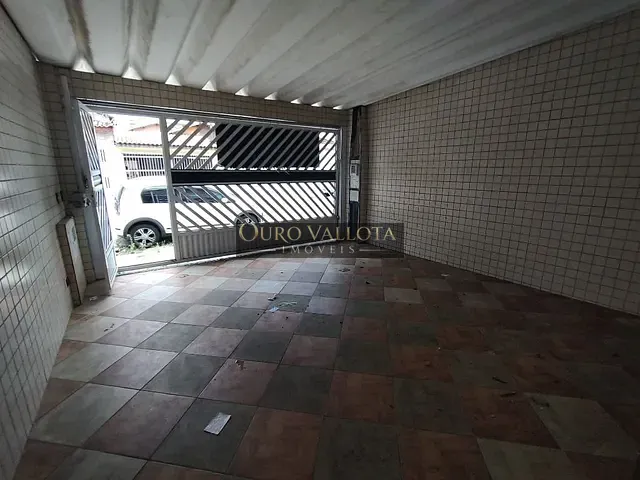 Sobrado com 125m² 2 quartos e 2 banheiros, à venda, no bairro Vila Assunção em Praia Grande
