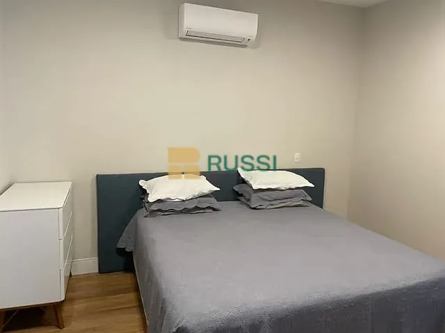 Sobrado com 300m² 4 quartos e 5 banheiros, à venda, no bairro Bairro da Floresta em São José dos Campos
