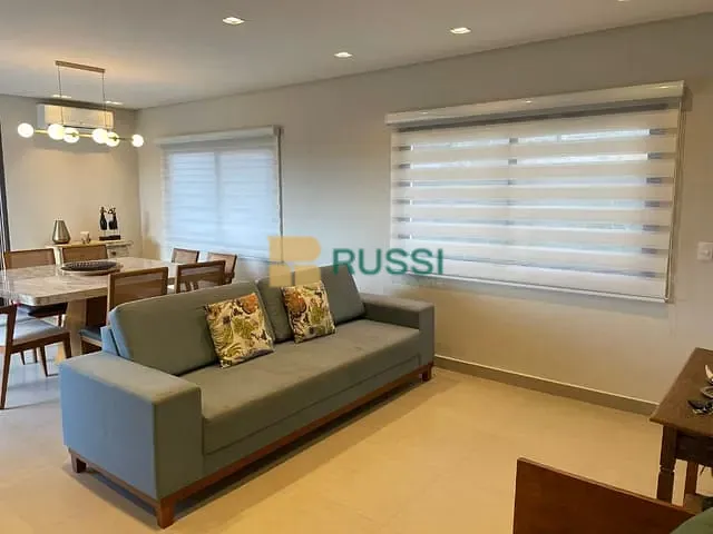 Sobrado com 300m² 4 quartos e 5 banheiros, à venda, no bairro Bairro da Floresta em São José dos Campos
