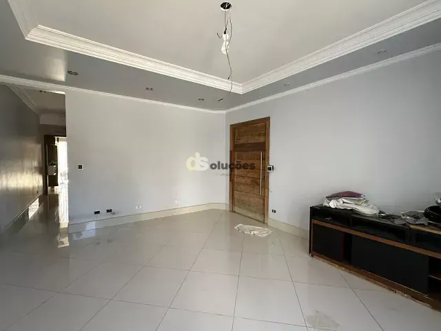 Sobrado 4 quartos e 6 banheiros, à venda, no bairro Vila Ipojuca em São Paulo