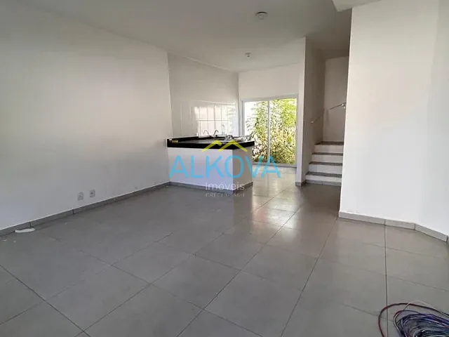 Sobrado com 65m² 3 quartos e 2 banheiros, à venda, no bairro Chácaras Pousada do Vale em São José dos Campos