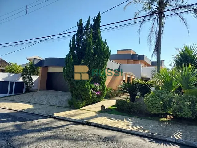 Sobrado com 1600m² 5 quartos e 10 banheiros, à venda, no bairro Jardim das Colinas em São José dos Campos