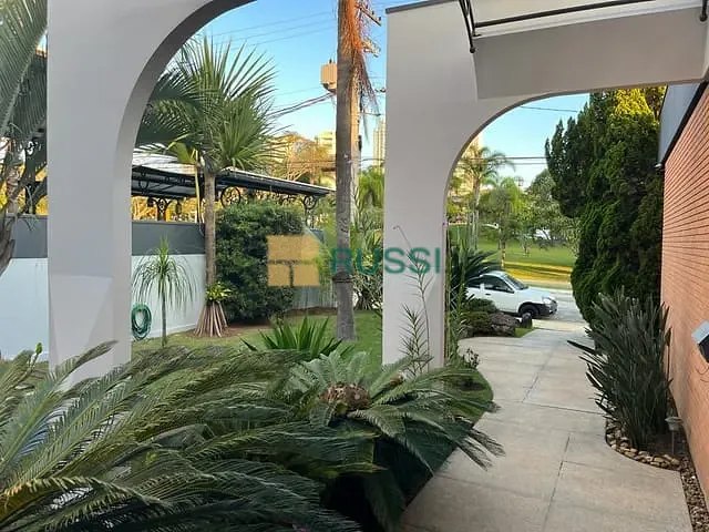 Sobrado com 1600m² 5 quartos e 10 banheiros, à venda, no bairro Jardim das Colinas em São José dos Campos