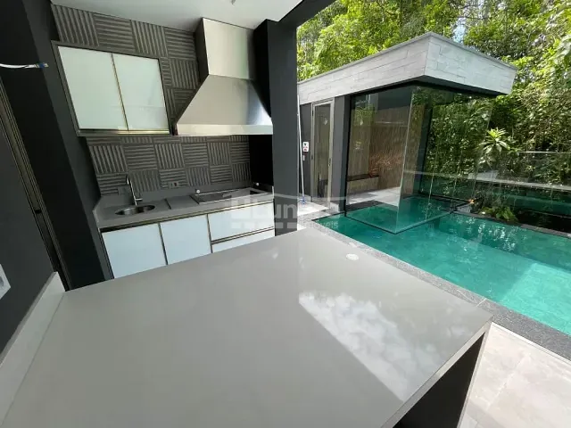 Sobrado com 370m² 5 quartos e 7 banheiros, à venda, no bairro Riviera de São Lourenço em Bertioga