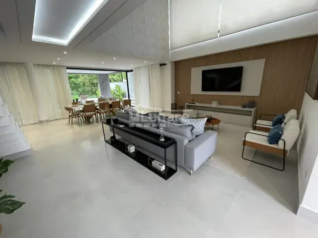 Sobrado com 495m² 5 quartos e 7 banheiros, à venda, no bairro Riviera de São Lourenço em Bertioga