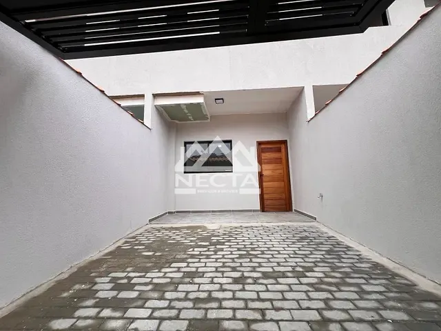 Sobrado com 51m² 2 quartos e 1 banheiro, à venda, no bairro Jardim das Gaivotas em Caraguatatuba